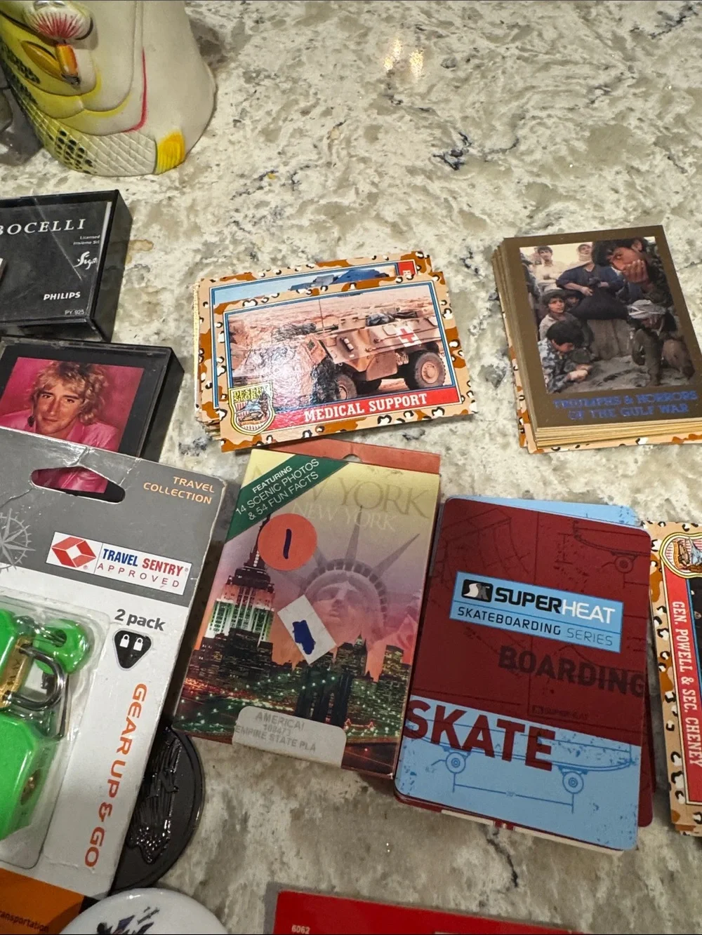 Assorted Vintage Collectible Lot - Mixed Colors